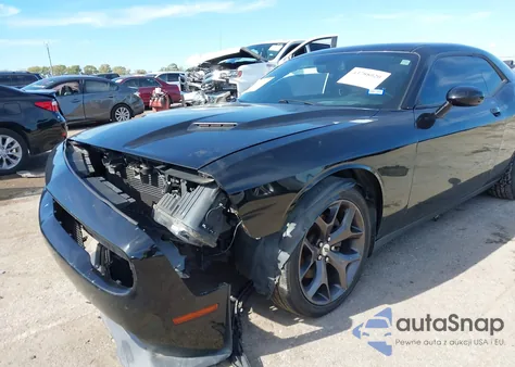 2017 Dodge Challenger Sxt Plus z USA, uszkodzony, nr VIN 2C3CDZAG7HH656516
